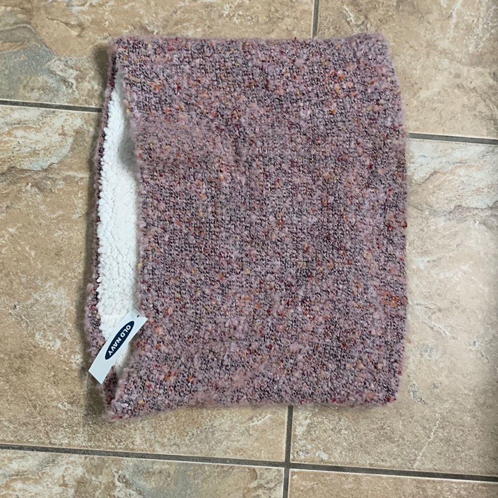 Pink speckled neck scarf